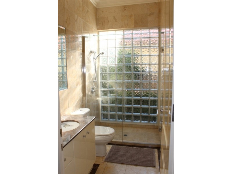 350 St Kilda Street, Brighton VIC 3186