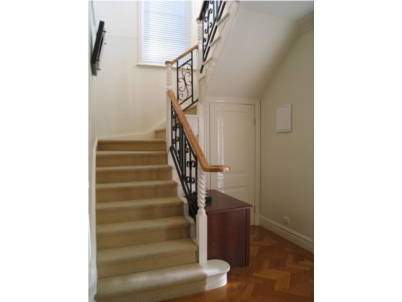 350 St Kilda Street, Brighton VIC 3186