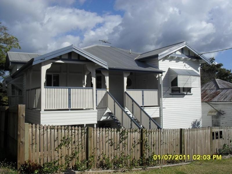 4   Bridge st, Red Hill QLD 4059