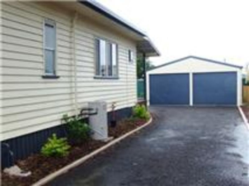 27 Caringa Street, Urangan QLD 4655