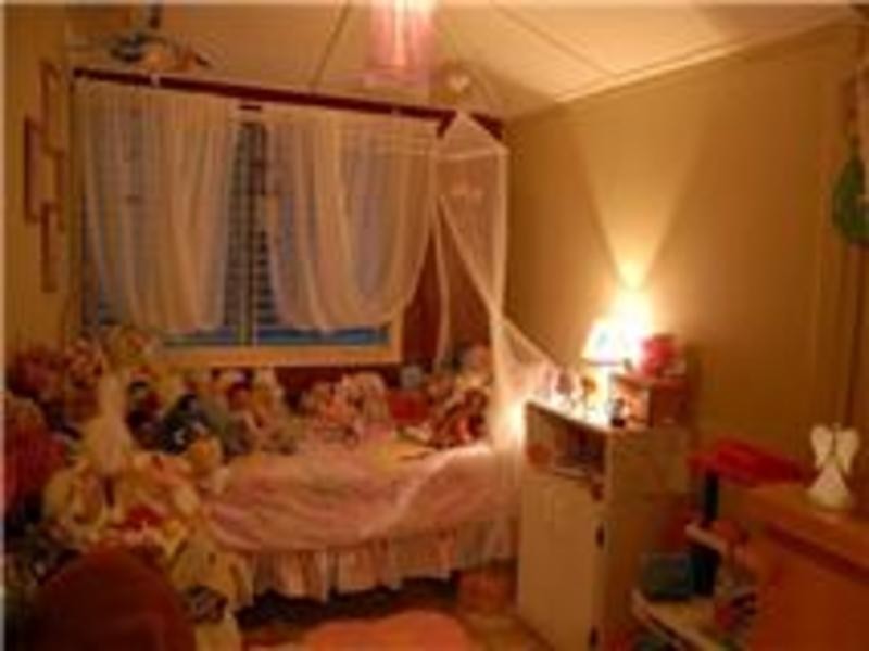 26  Kent Street, Urangan QLD 4655