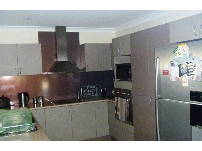 8 Brookeside Close, Idalia QLD 4811