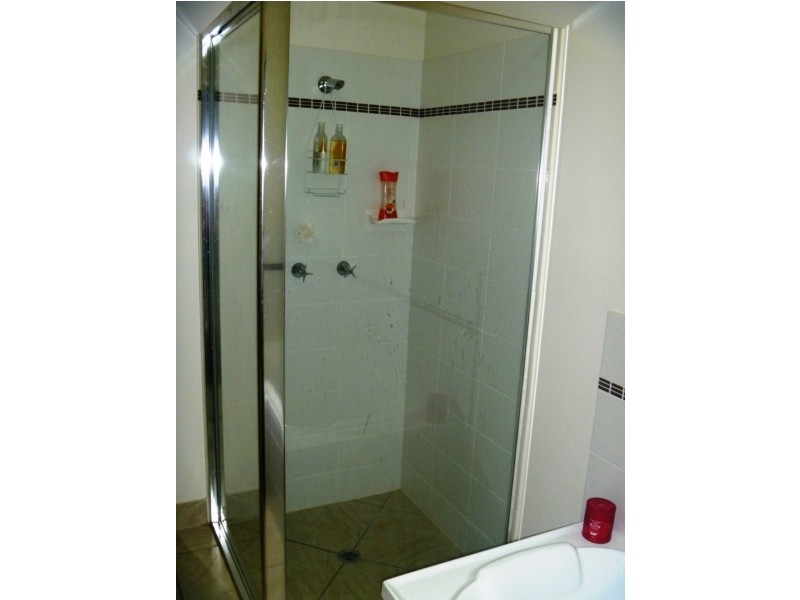 8 Brookeside Close, Idalia QLD 4811