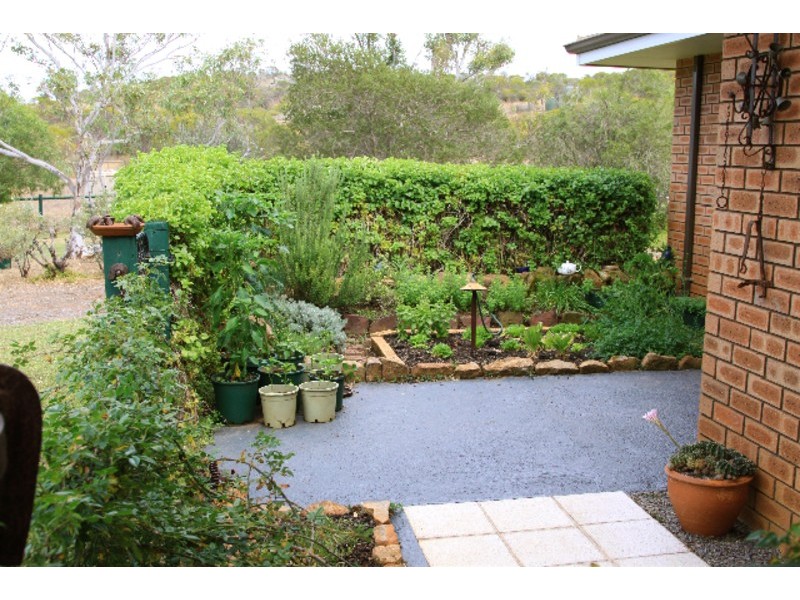 393 Isseka Road East, Bowes WA 6535