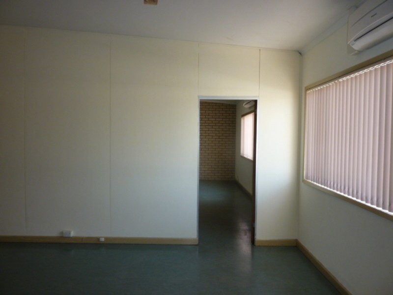 7 & 10/13 Church Road, Maddington WA 6109