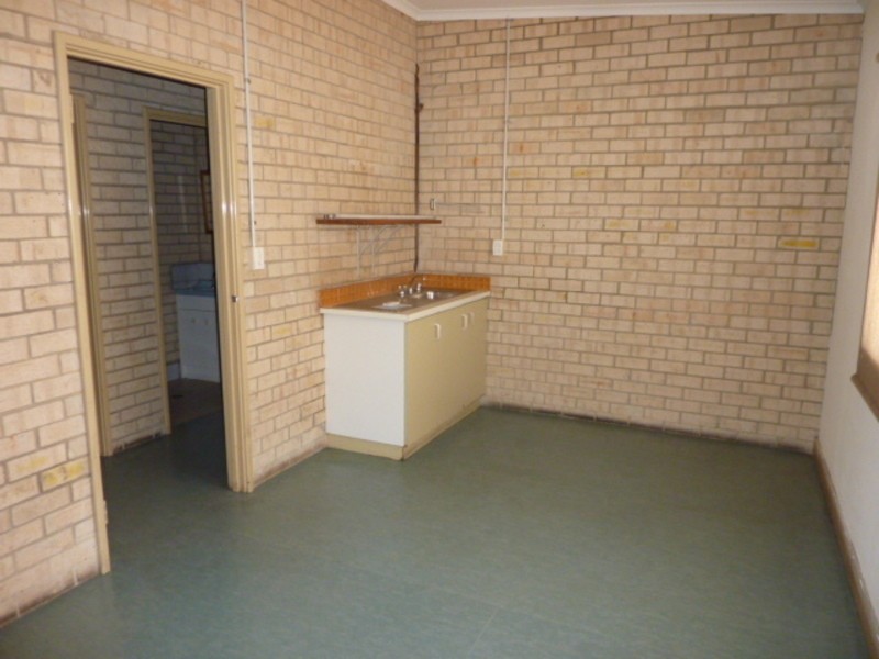 7 & 10/13 Church Road, Maddington WA 6109