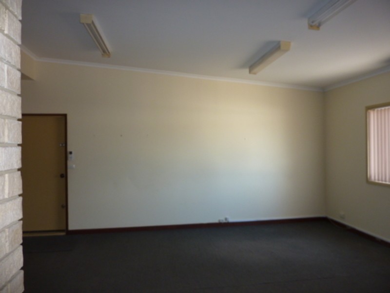 7 & 10/13 Church Road, Maddington WA 6109