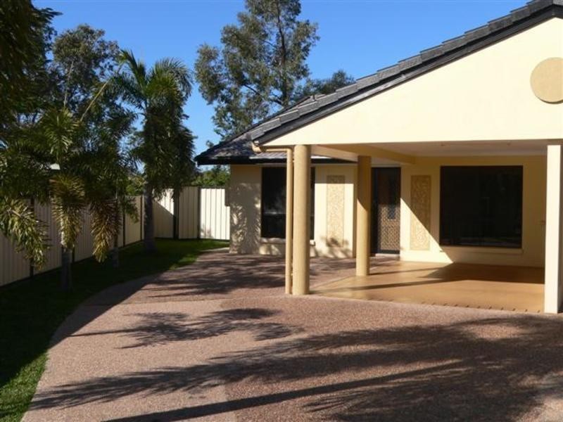 1/19 Louisa Court, Emerald QLD 4720