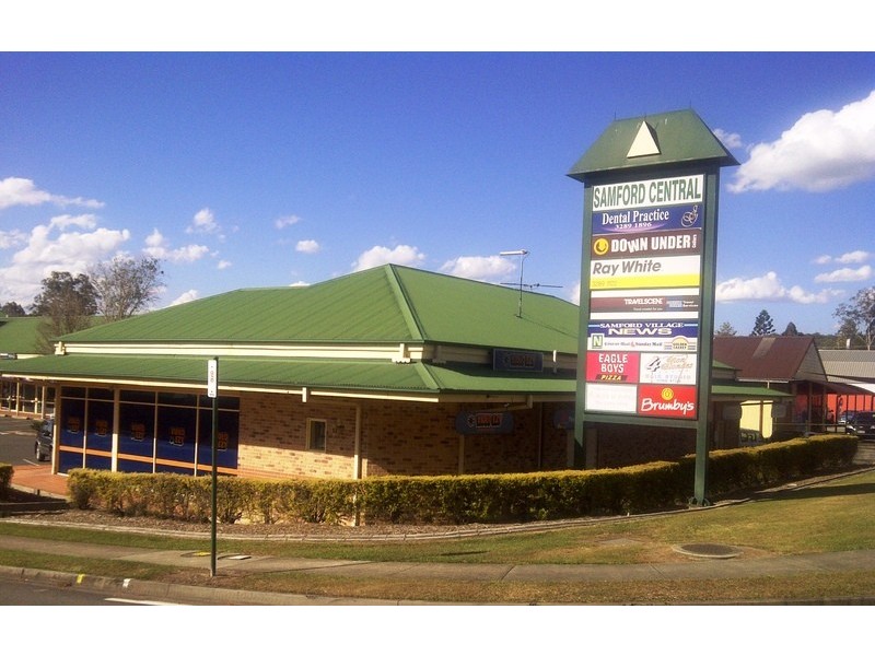 8  Mt Glorious Road, Samford Village QLD 4520