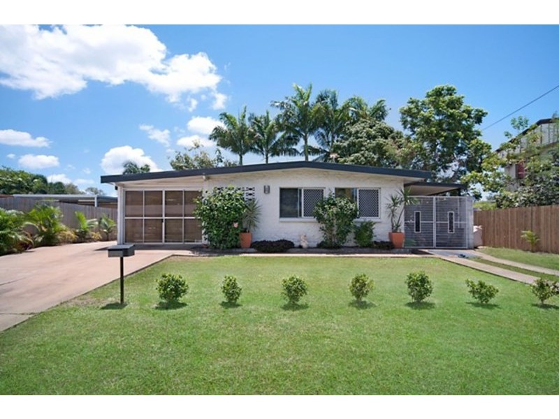 85 Albert St, Cranbrook QLD 4814