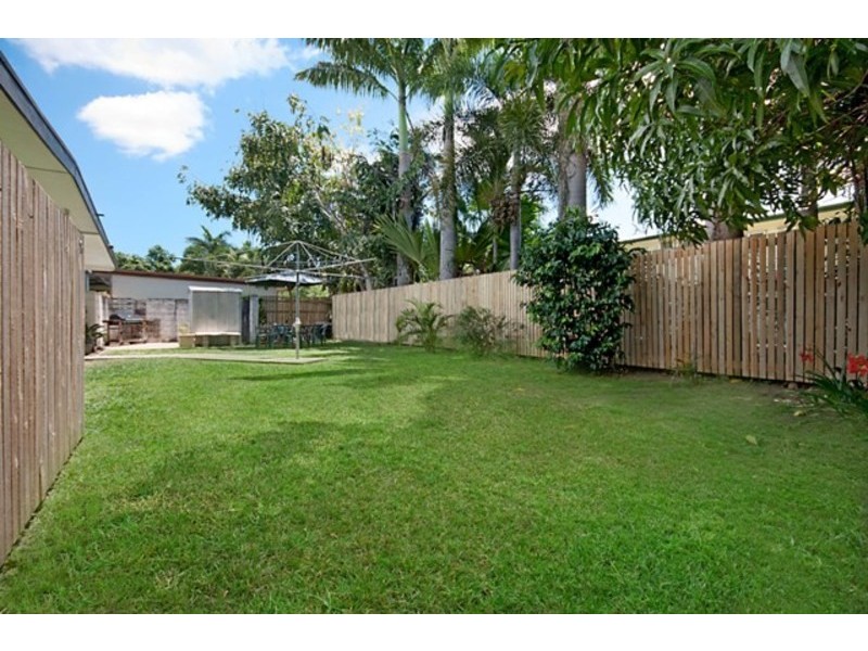 85 Albert St, Cranbrook QLD 4814