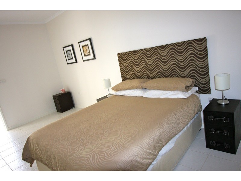 2-4 Lambus Street, Palm Cove QLD 4879