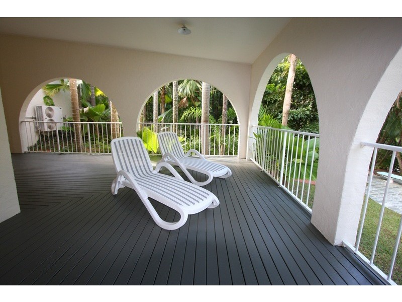 2-4 Lambus Street, Palm Cove QLD 4879