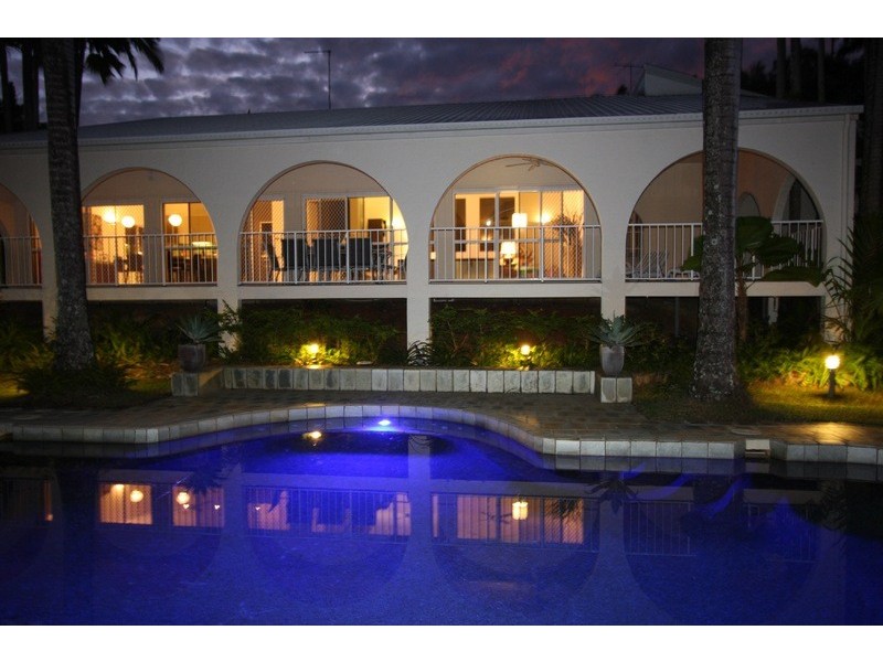 2-4 Lambus Street, Palm Cove QLD 4879