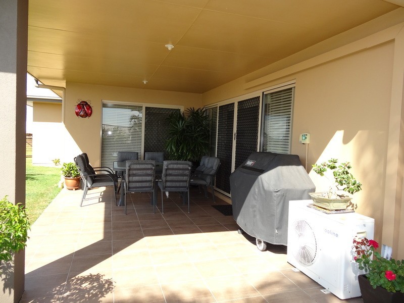 100 Emmadale Drive, New Auckland QLD 4680