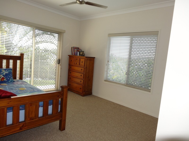 100 Emmadale Drive, New Auckland QLD 4680