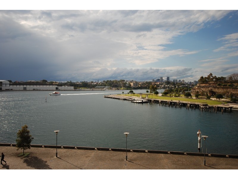 404/42 Refinery Drive, Pyrmont NSW 2009