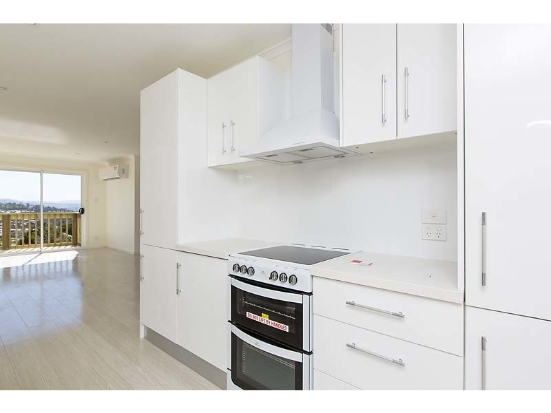2/7 Travers Court, Claremont TAS 7011