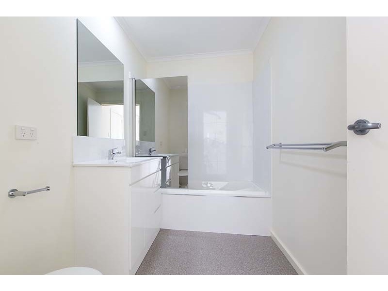 2/7 Travers Court, Claremont TAS 7011