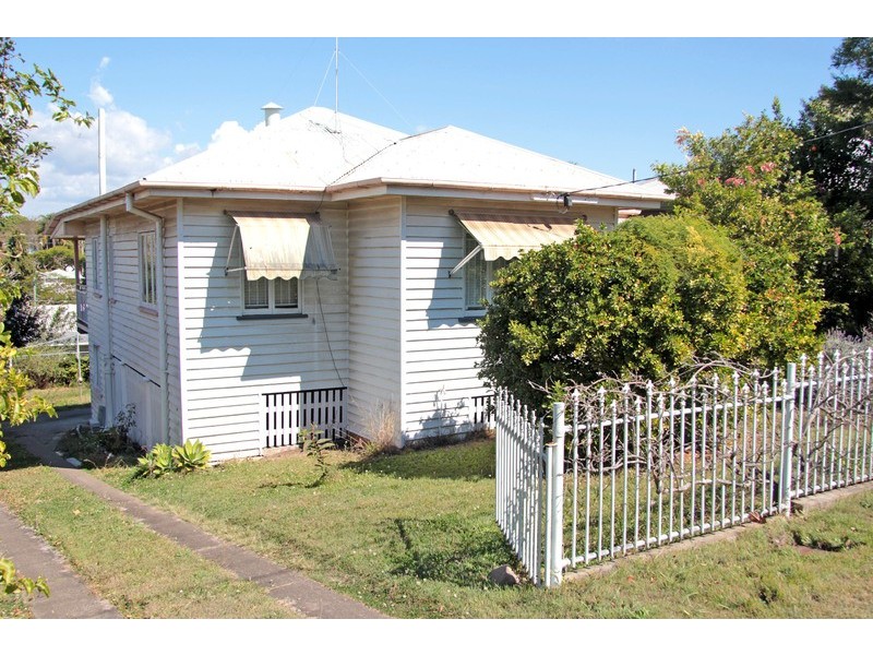 12 Hindon St, Corinda QLD 4075