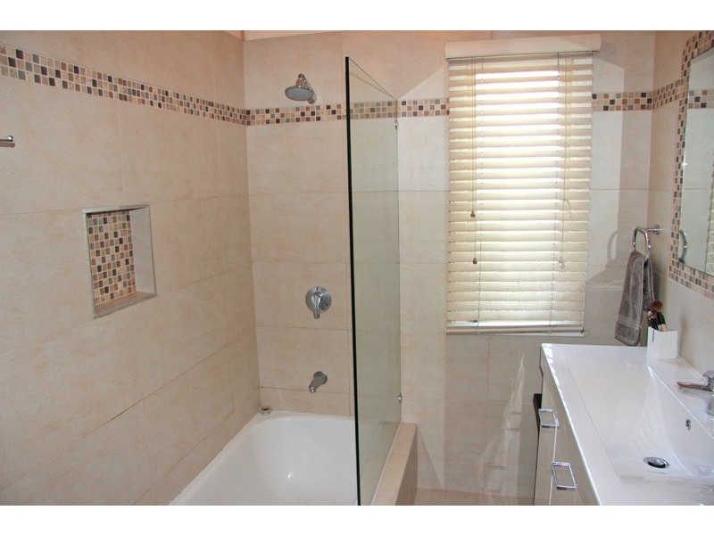 12 Hindon St, Corinda QLD 4075