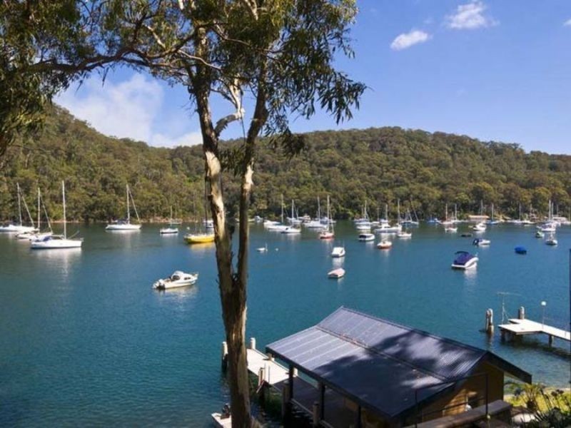 18 McCarrs Creek Road, Church Point NSW 2105