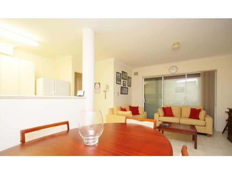 69c Geddes St, Victoria Park WA 6100