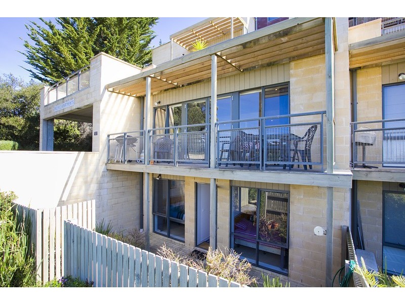 1/2-10 Ocean Road South, Lorne VIC 3232