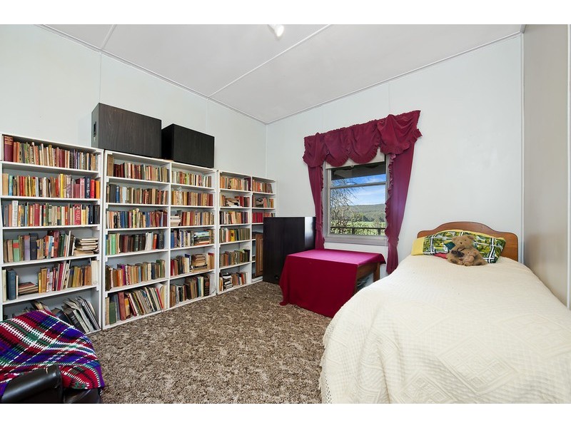 150 Yaugher, Forrest VIC 3236