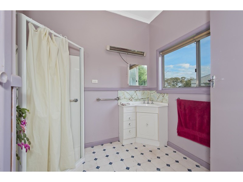 150 Yaugher, Forrest VIC 3236
