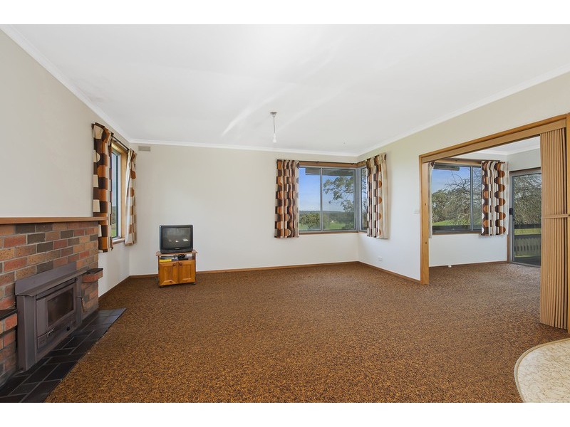 150 Yaugher, Forrest VIC 3236