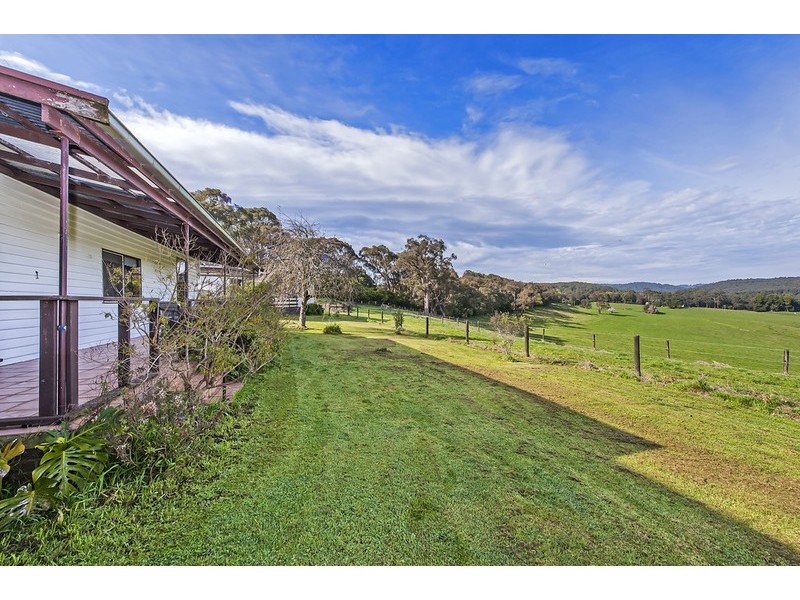 150 Yaugher, Forrest VIC 3236