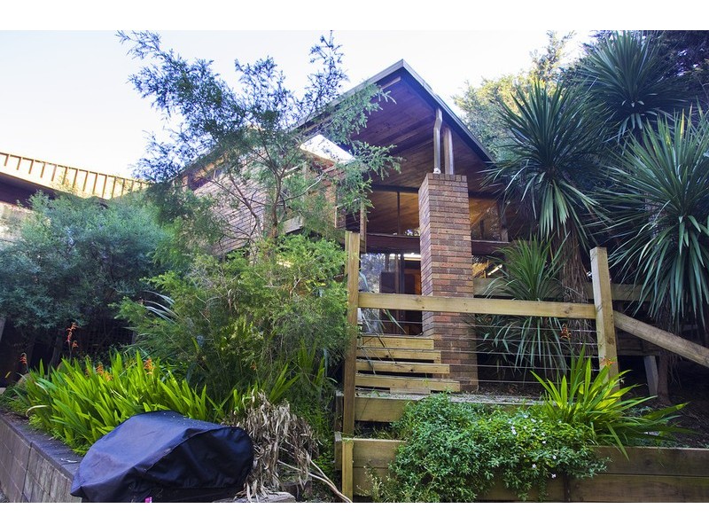 1 & 2/6 Richardson Boulevard, Lorne VIC 3232