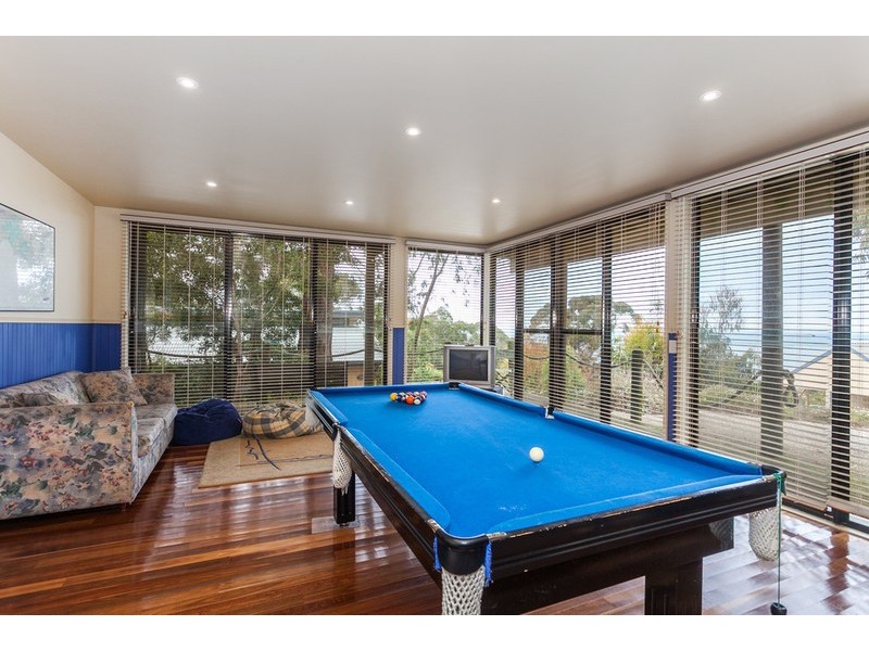 24 Normanby Terrace, Lorne VIC 3232
