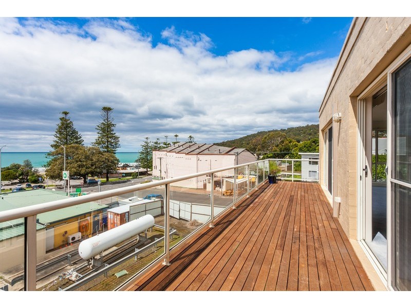 6 Grove Road, Lorne VIC 3232