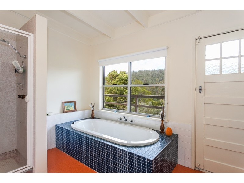 14 Riverside Drive, Wye River VIC 3221