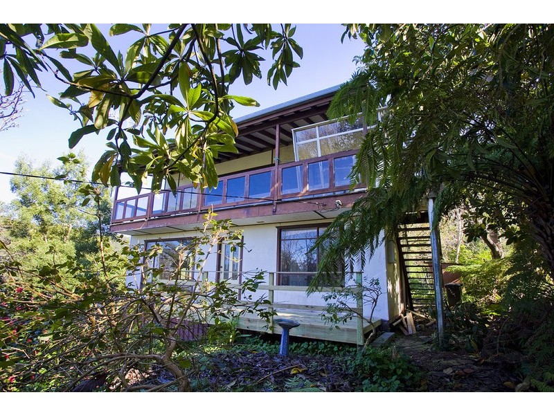 8 Riverside Drive, Wye River VIC 3221