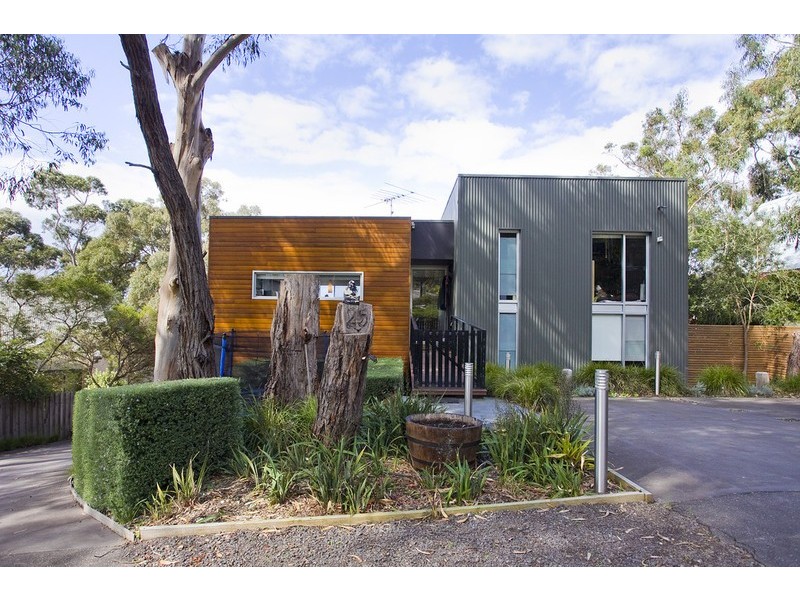 25 Toorak Terrace, Lorne VIC 3232