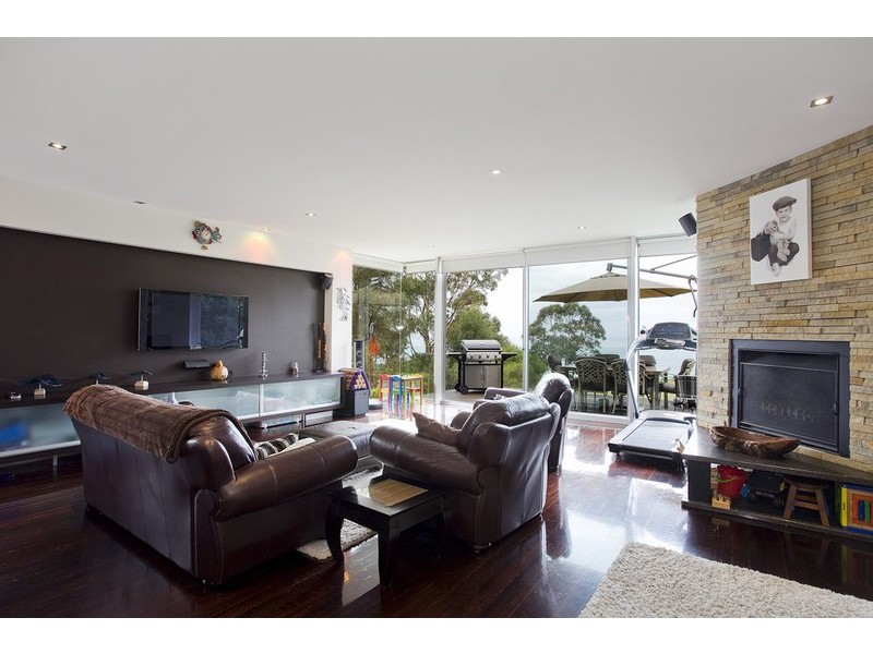 25 Toorak Terrace, Lorne VIC 3232