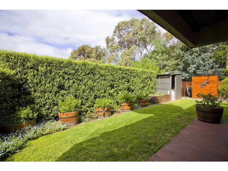 25 Toorak Terrace, Lorne VIC 3232