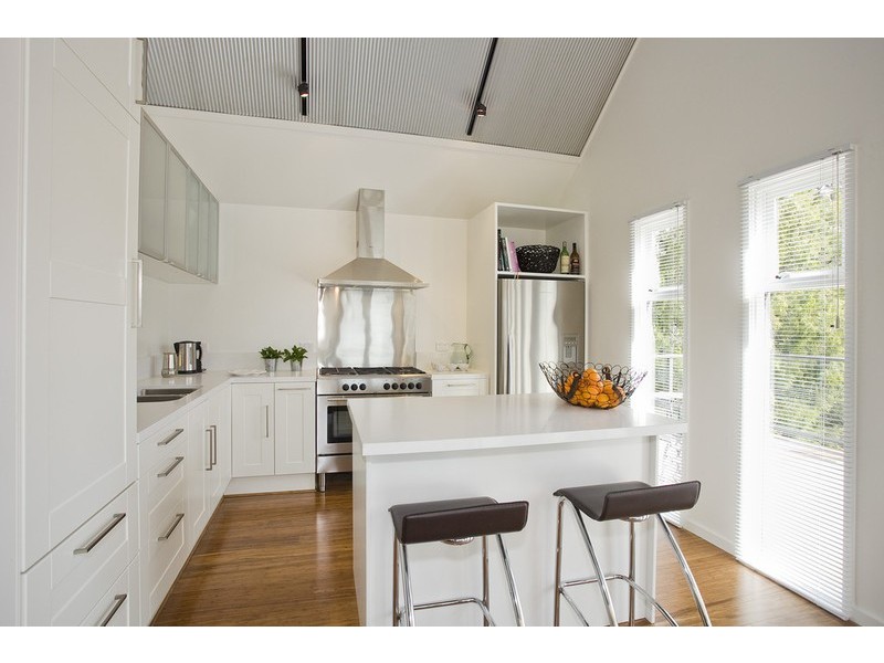 17 Lorne Avenue, Lorne VIC 3232