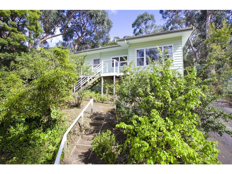 48 Charles Street, Lorne VIC 3232