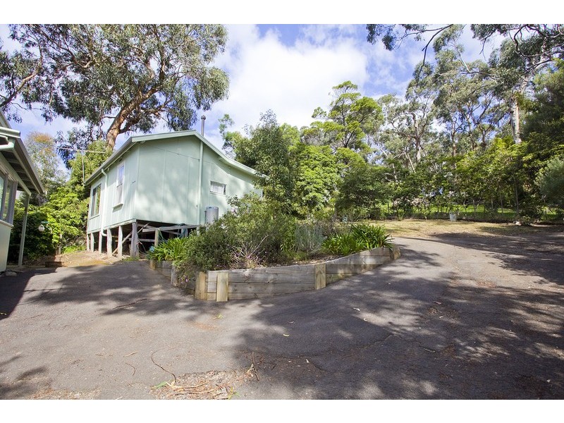 48 Charles Street, Lorne VIC 3232