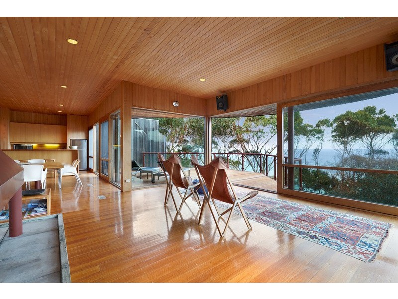 4A Tradewinds Avenue, Lorne VIC 3232