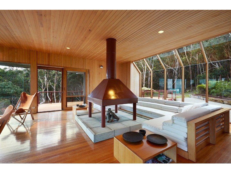 4A Tradewinds Avenue, Lorne VIC 3232