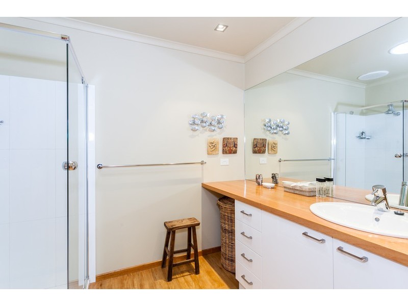 41 Richardson Boulevard, Lorne VIC 3232