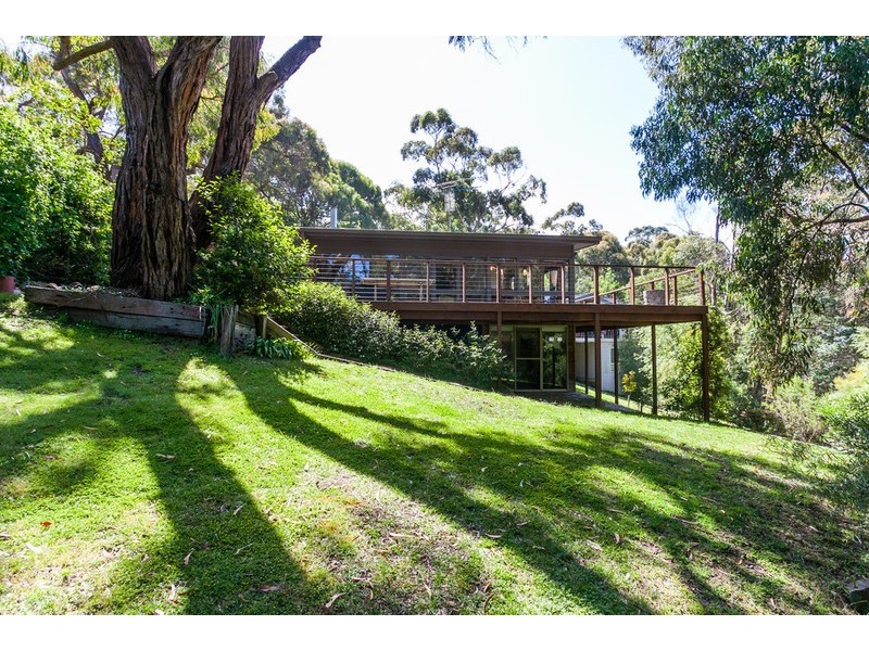 41 Richardson Boulevard, Lorne VIC 3232