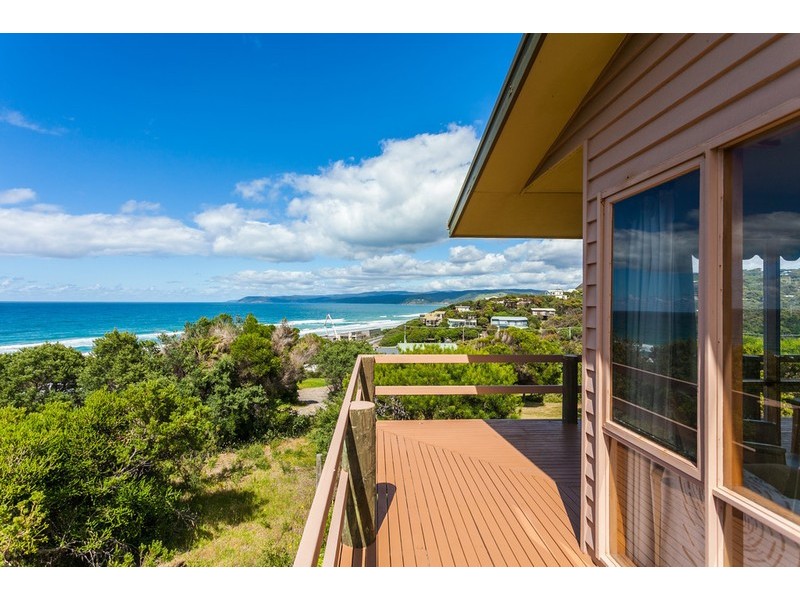 34 Lialeeta, Fairhaven VIC 3231