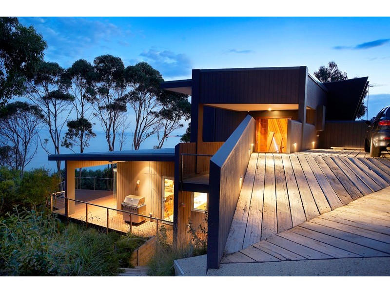 15  Summerhills Avenue, Lorne VIC 3232