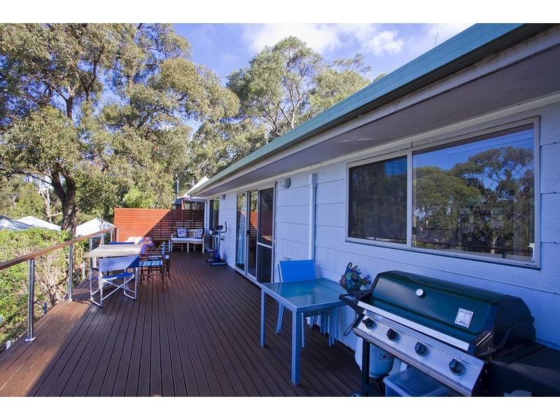 25A Toorak Terrace, Lorne VIC 3232